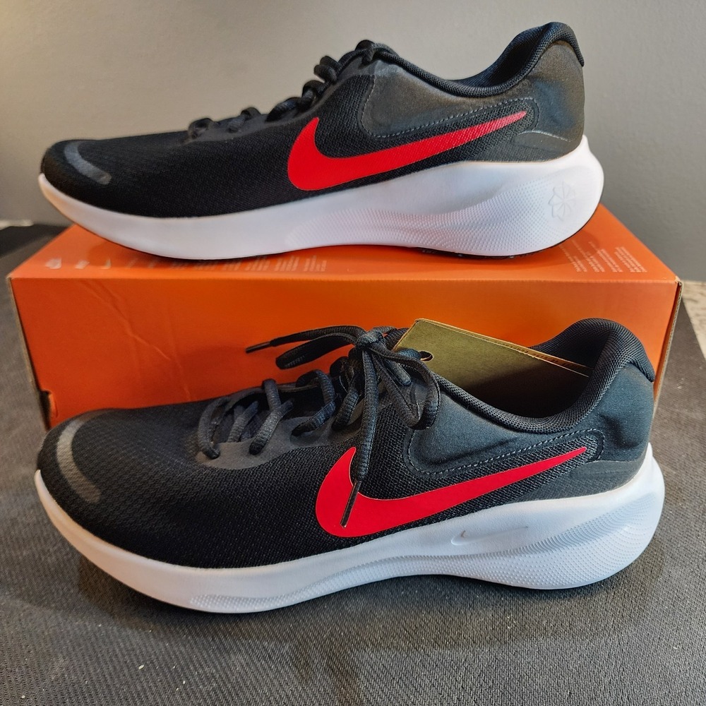 New Nike Revolution 7 Mens 11.5 Black University Red Gym Workout Sneakers